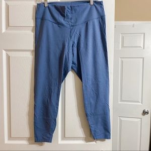 Old Navy Extra High Waisted Power Chill 7/8 Length Leggings Hidden Pocket Blue